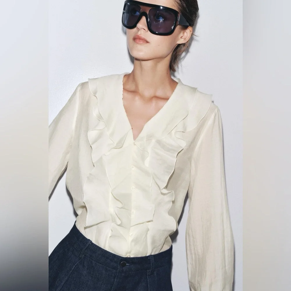 Zara NWT Romantic Victorian Ivory V Neck Long Puff Sleeve Ruffled Blouse (XS)
